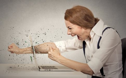 アフィリエイトサイトをうざいと思っている人。